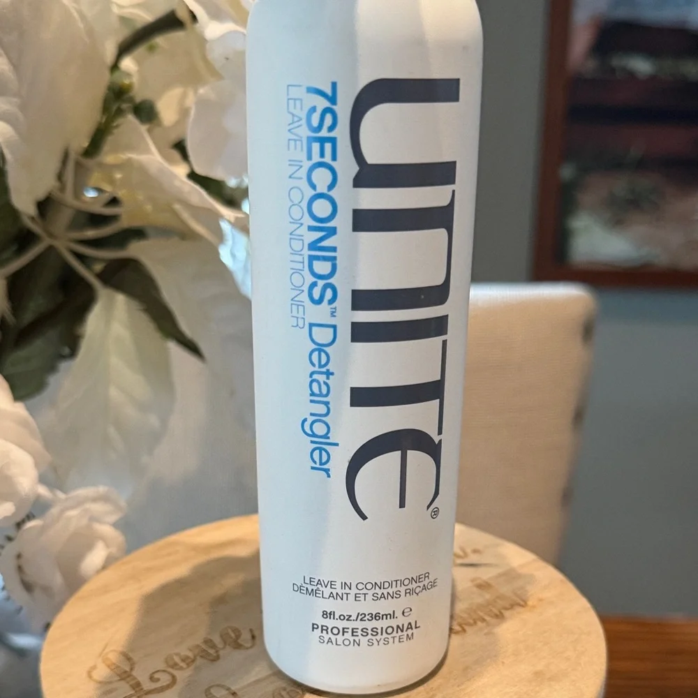 UNITE 7SECONDS Detangler Leave-In Conditioner 8 fl oz - Picture 6 of 6